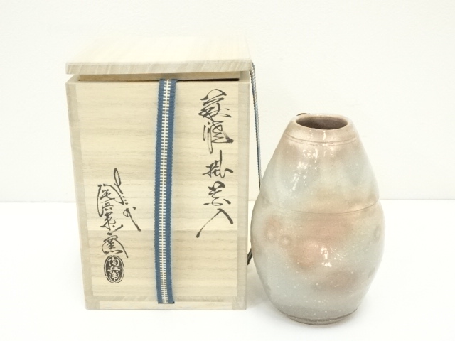 5790375: 萩焼 新庄寒山造 茶碗（共箱）